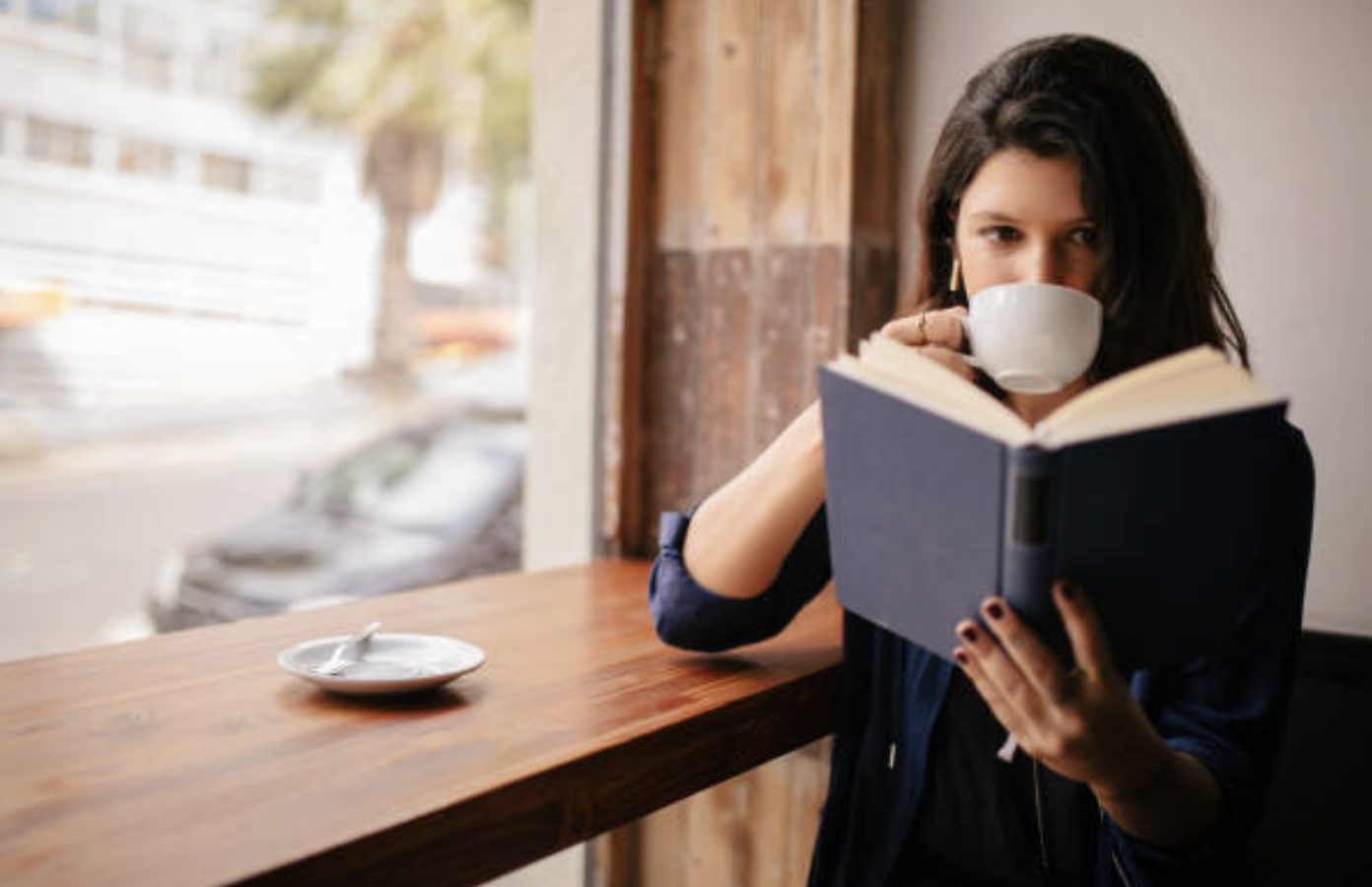 I Started Reading Performatively, and Turns Out Books Are Pretty Good ...